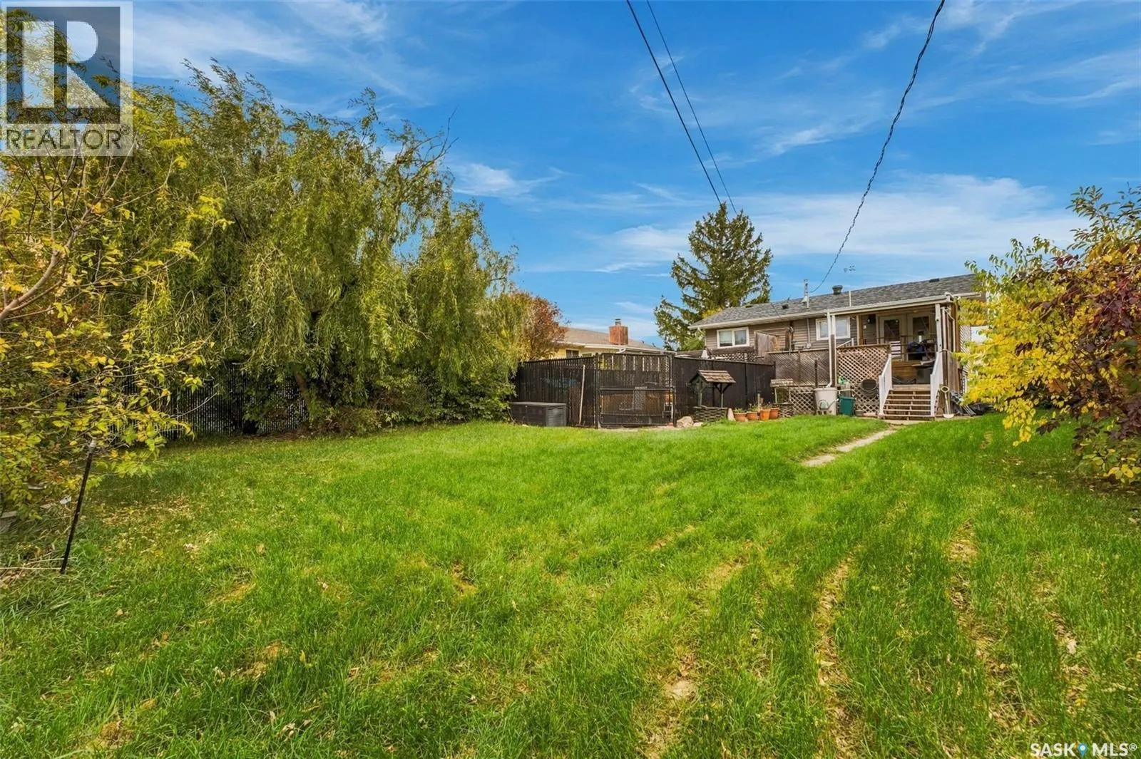 22 4th AVENUE N