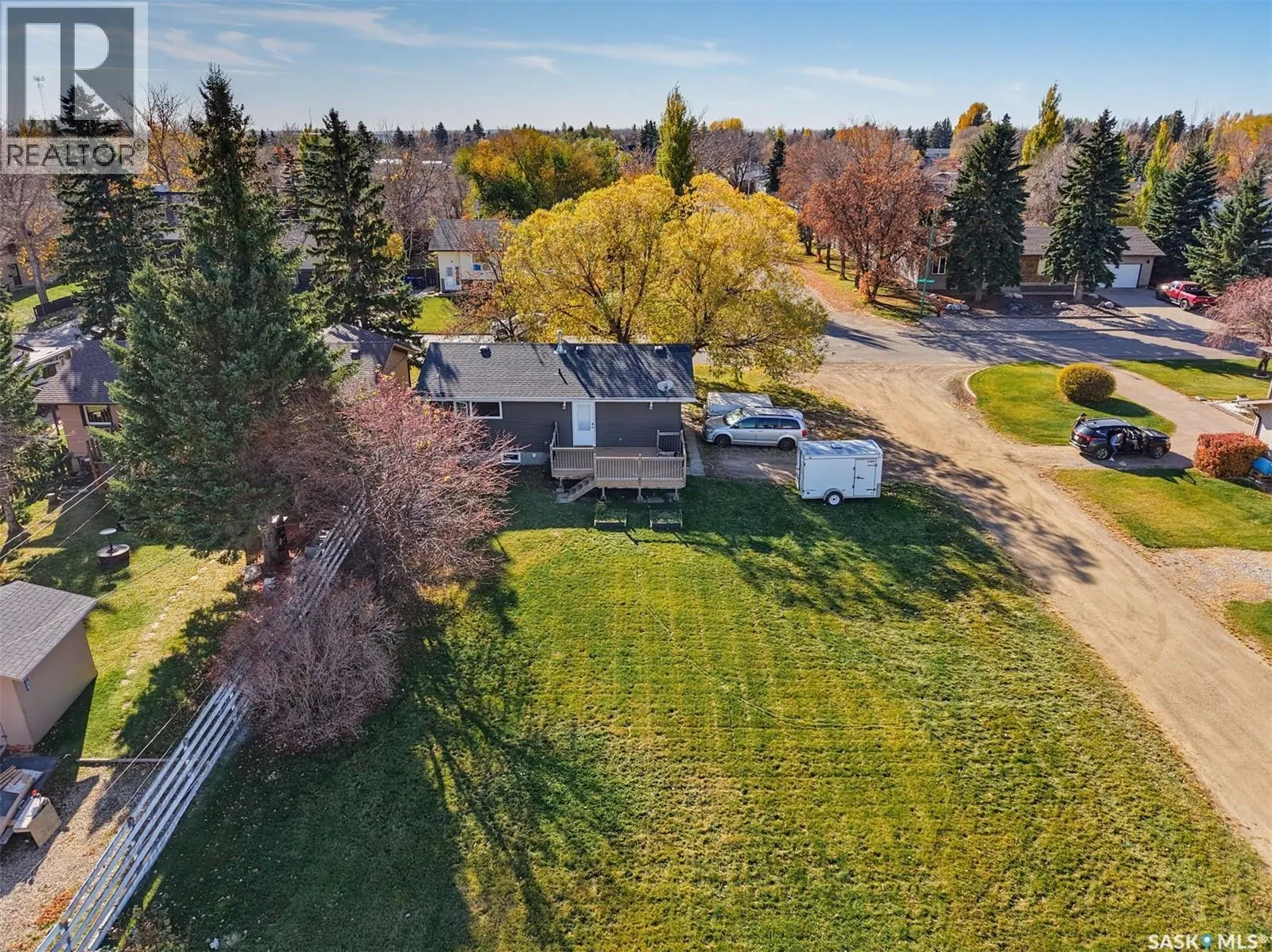 214 8th AVENUE W