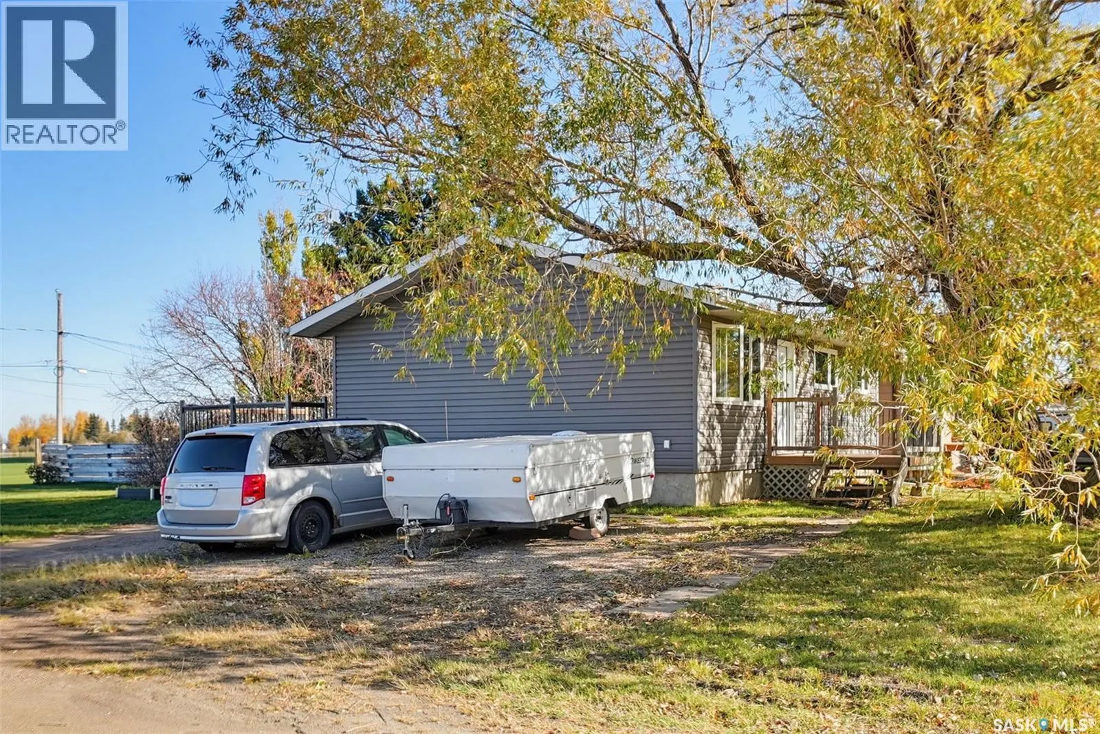 214 8th AVENUE W