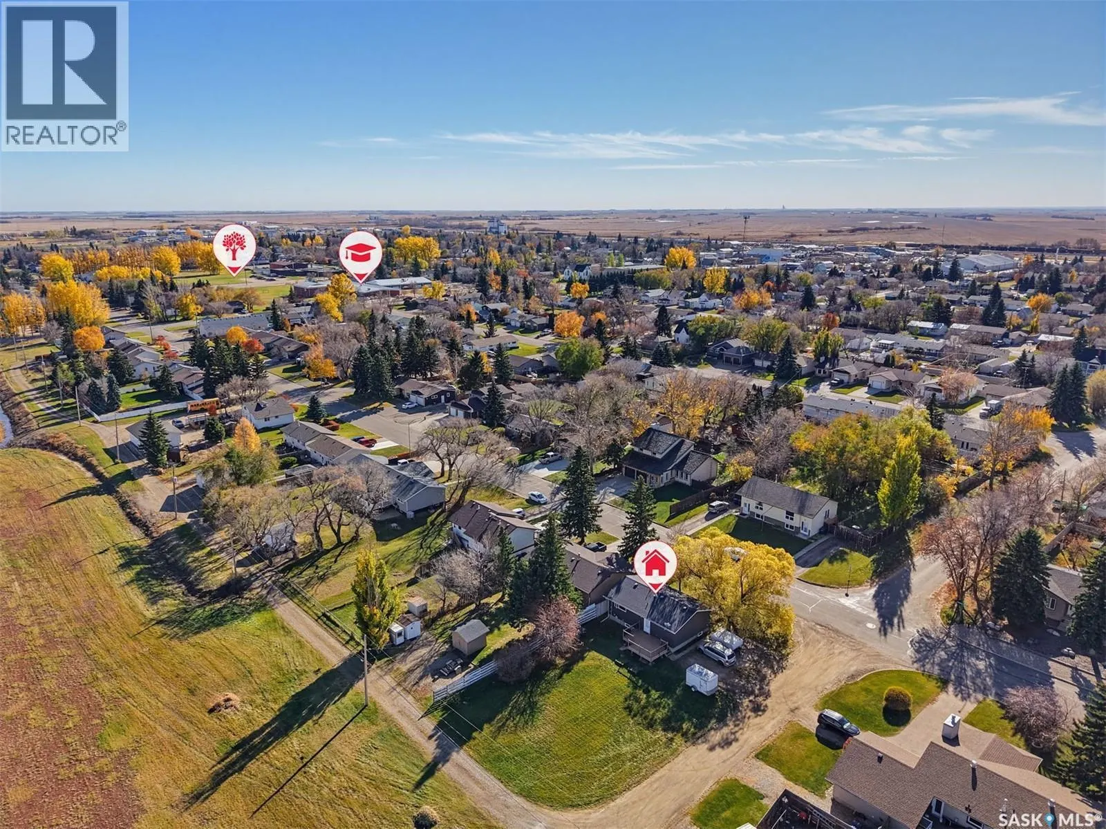 214 8th AVENUE W