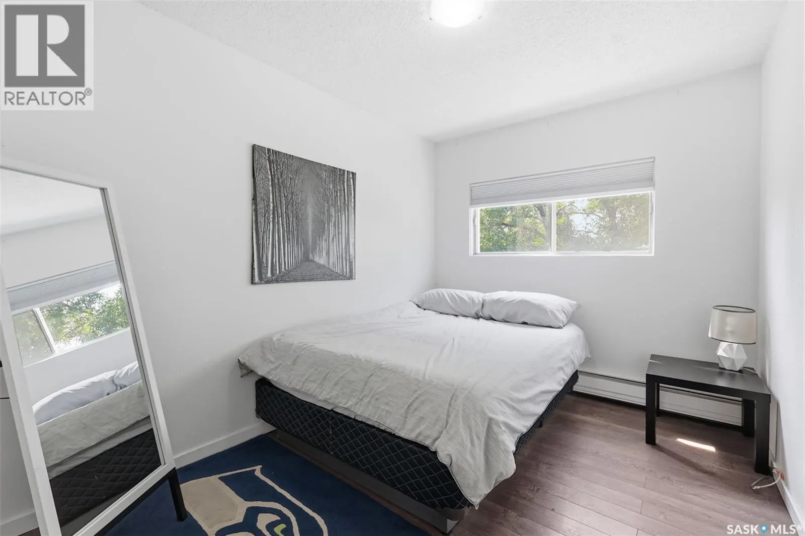 21 106 104th STREET E