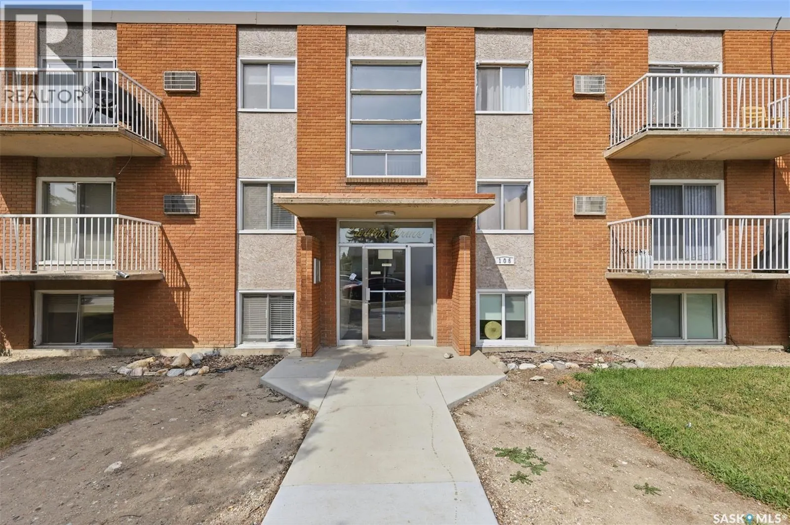 21 106 104th STREET E
