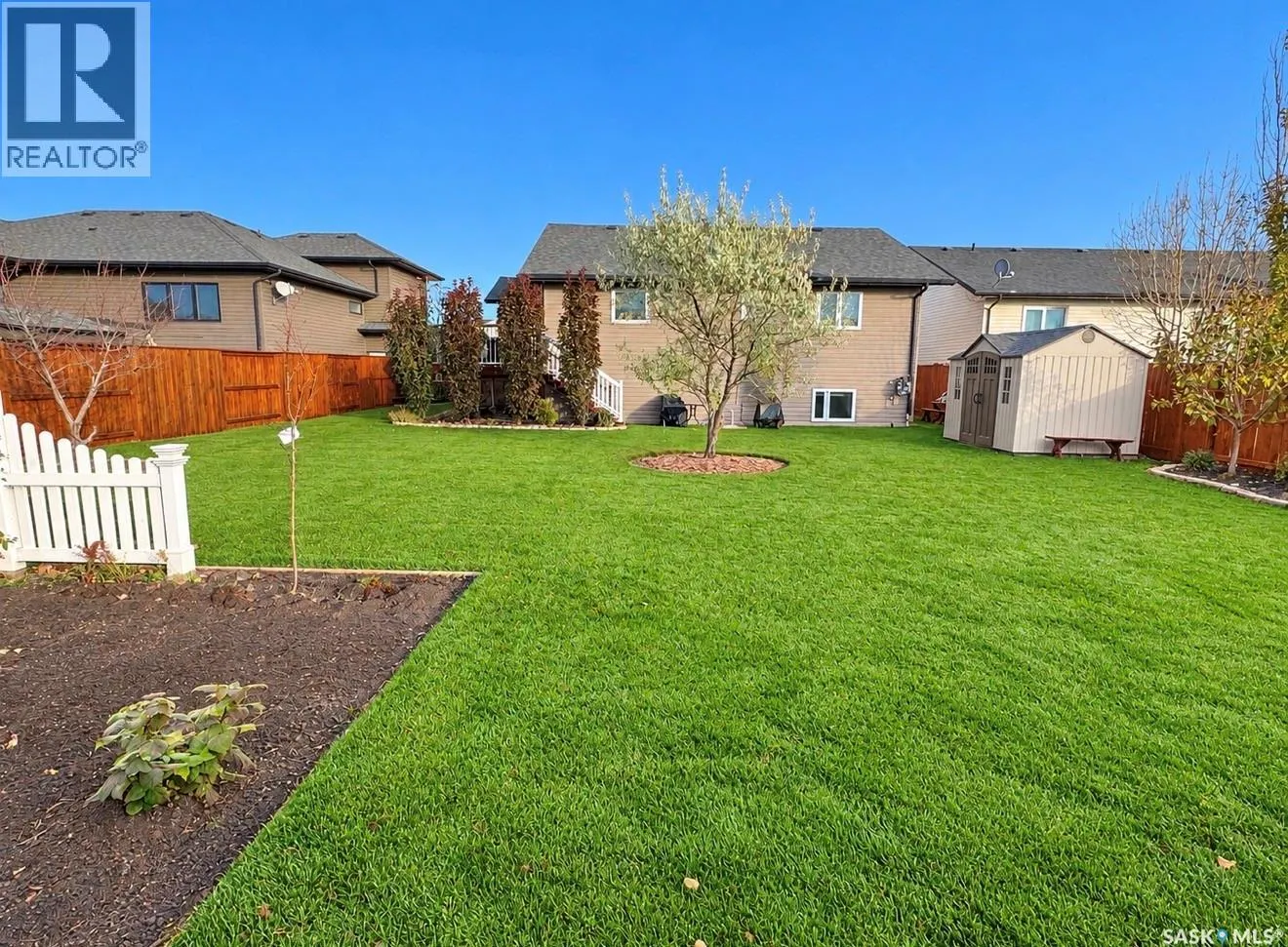 905 Water Ridge CRESCENT