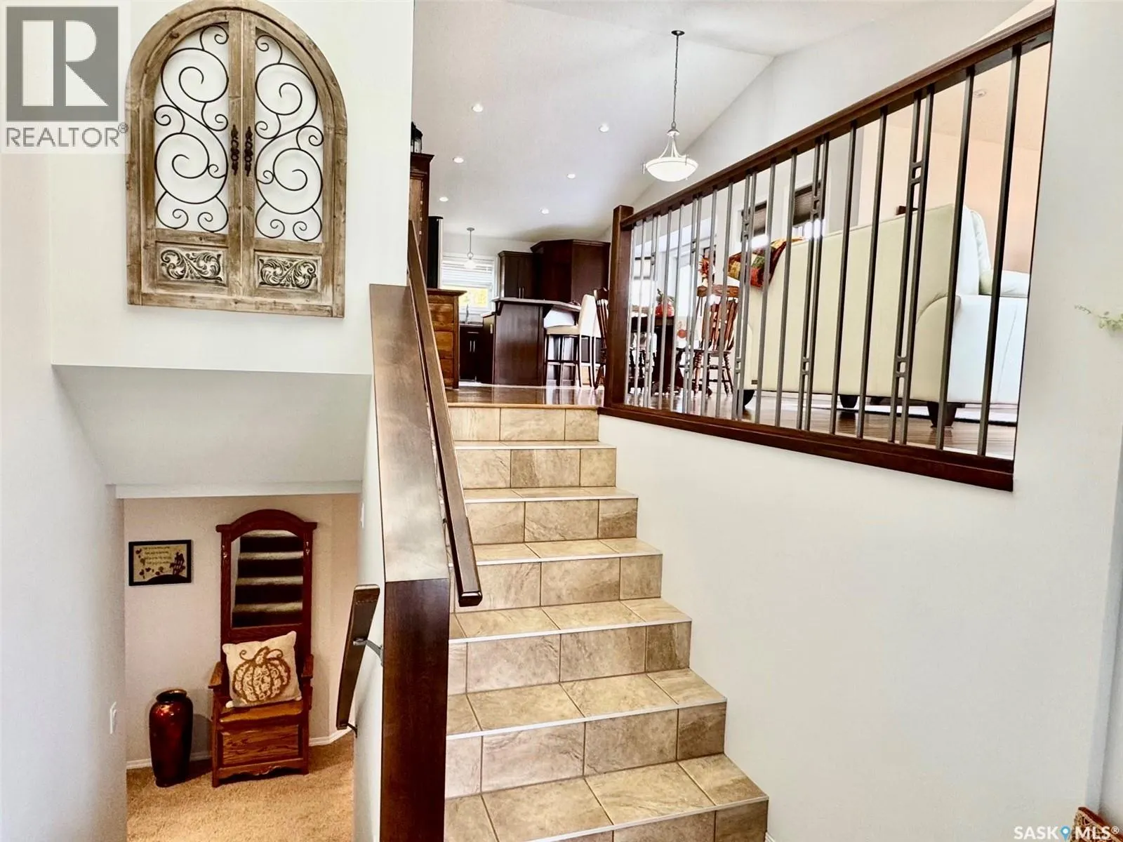 905 Water Ridge CRESCENT