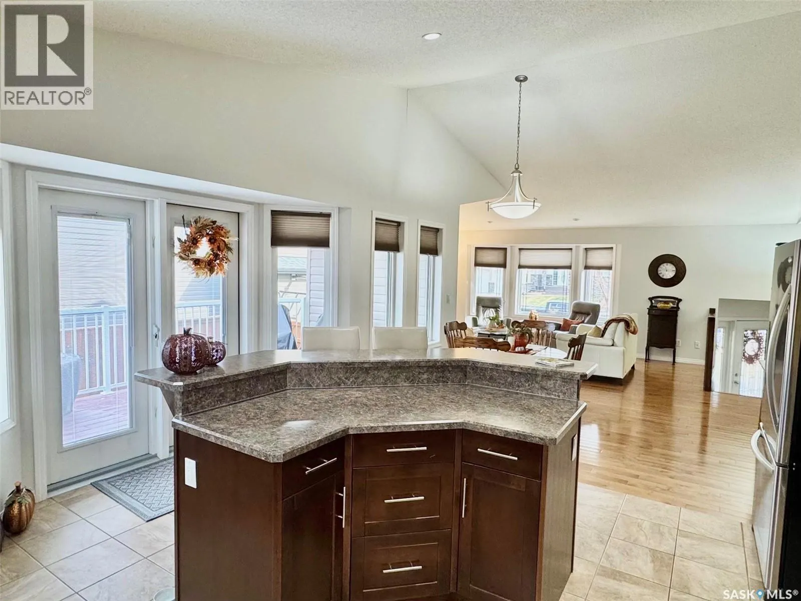905 Water Ridge CRESCENT