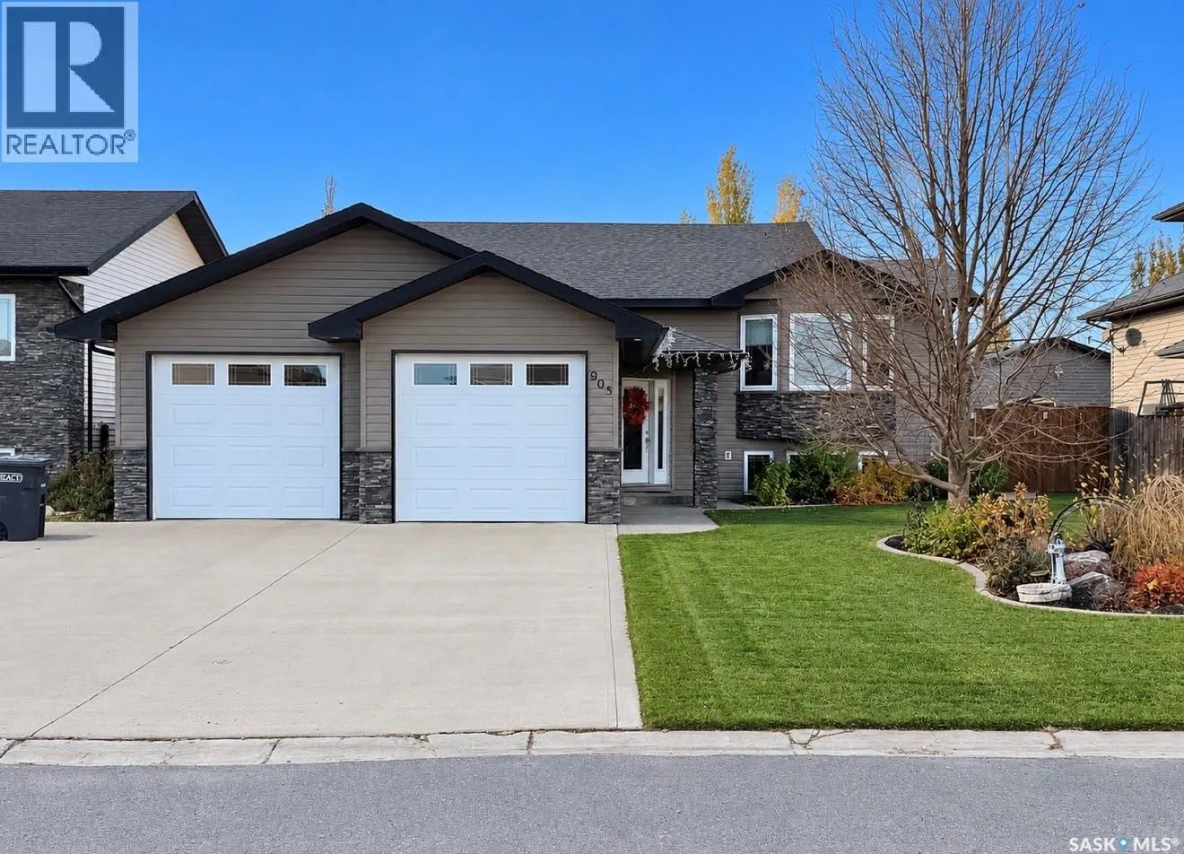 905 Water Ridge CRESCENT
