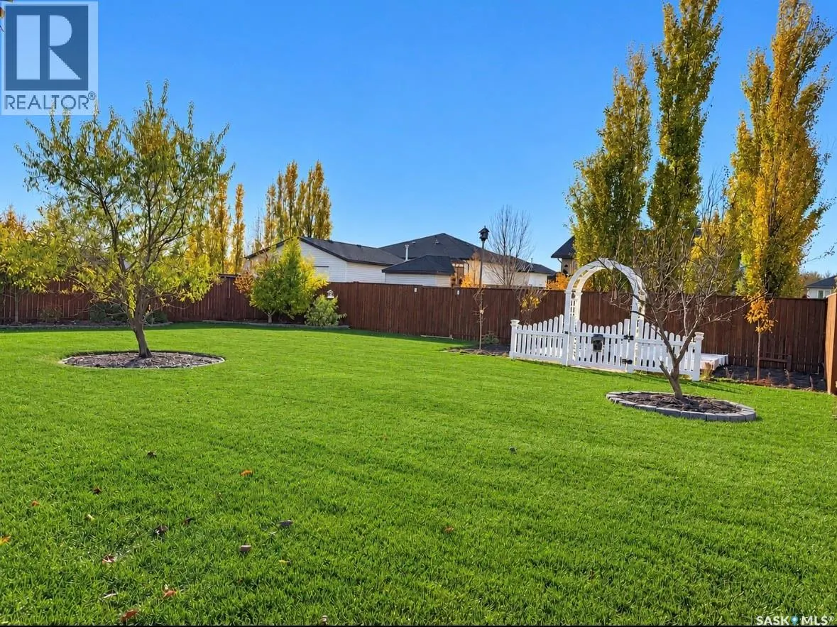 905 Water Ridge CRESCENT