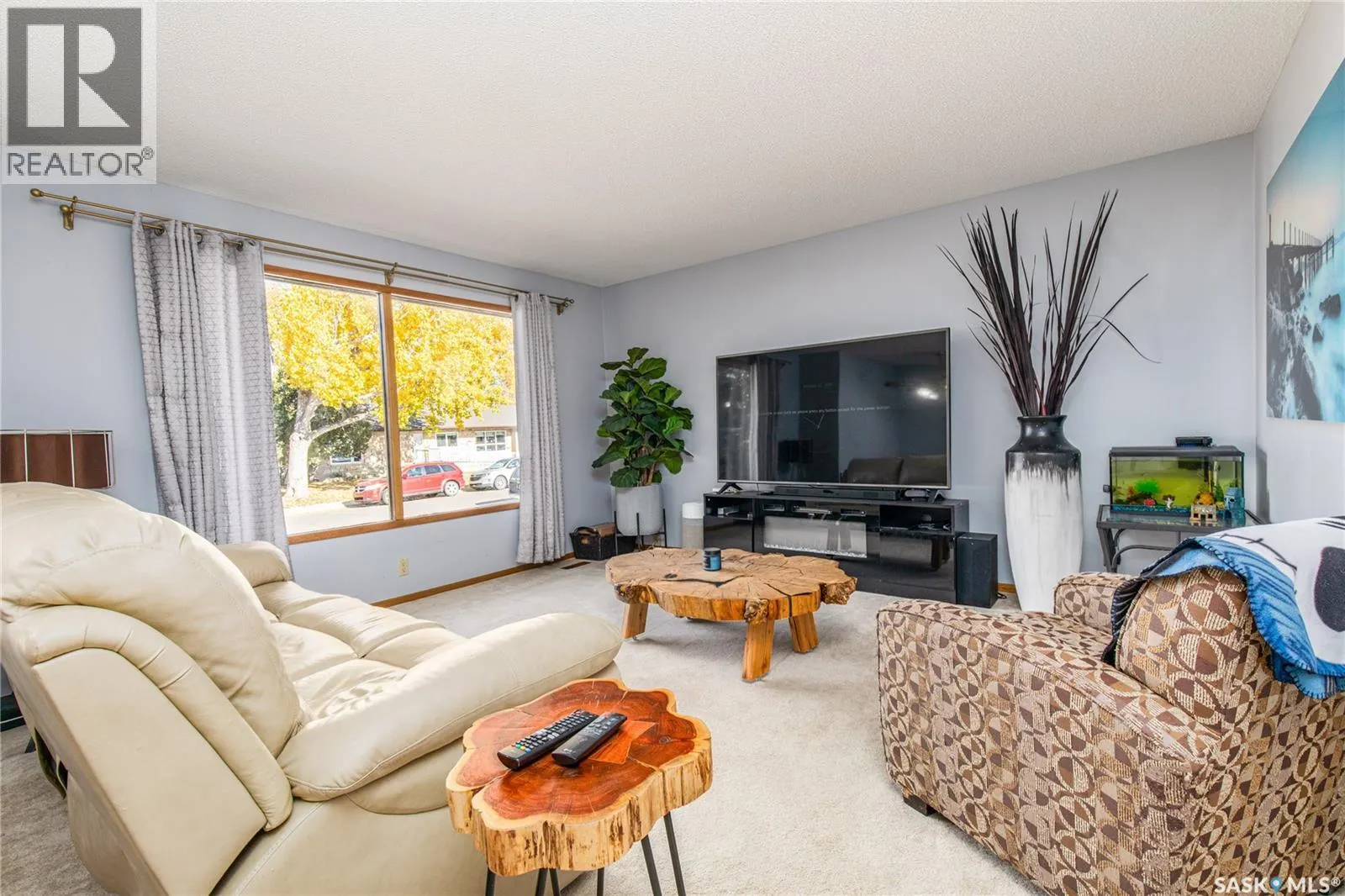 915 Normandy DRIVE