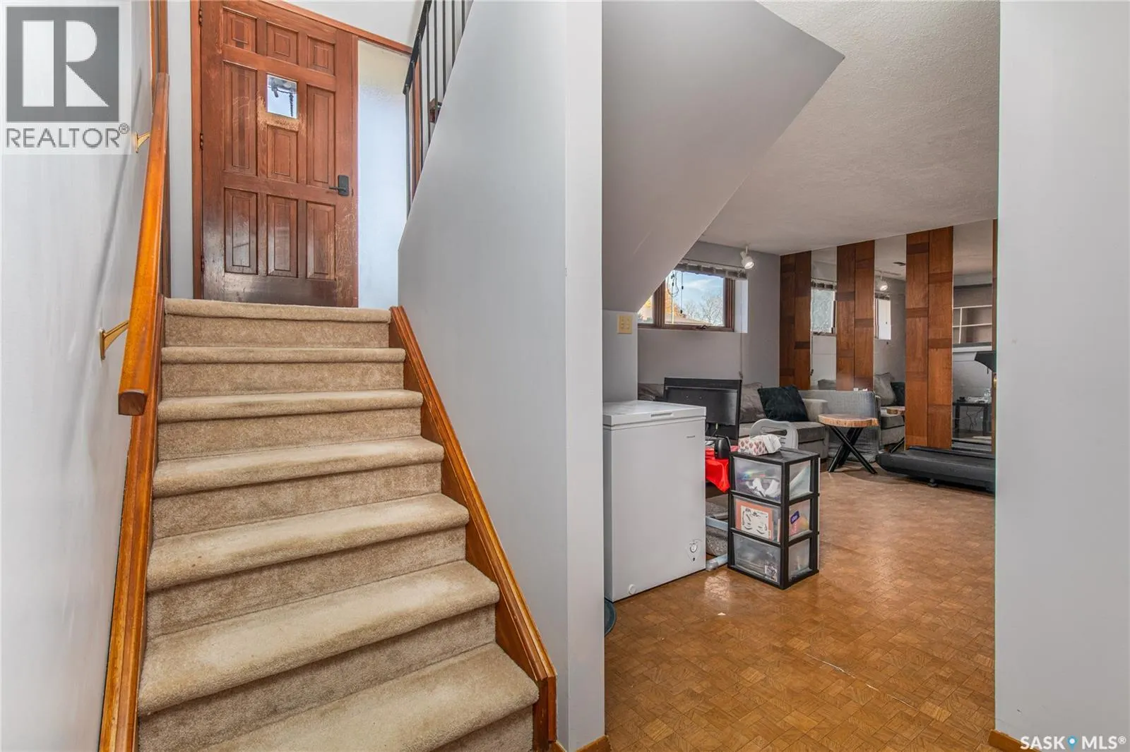 915 Normandy DRIVE