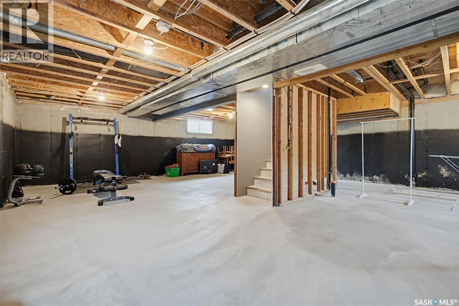 137 Finch PLACE