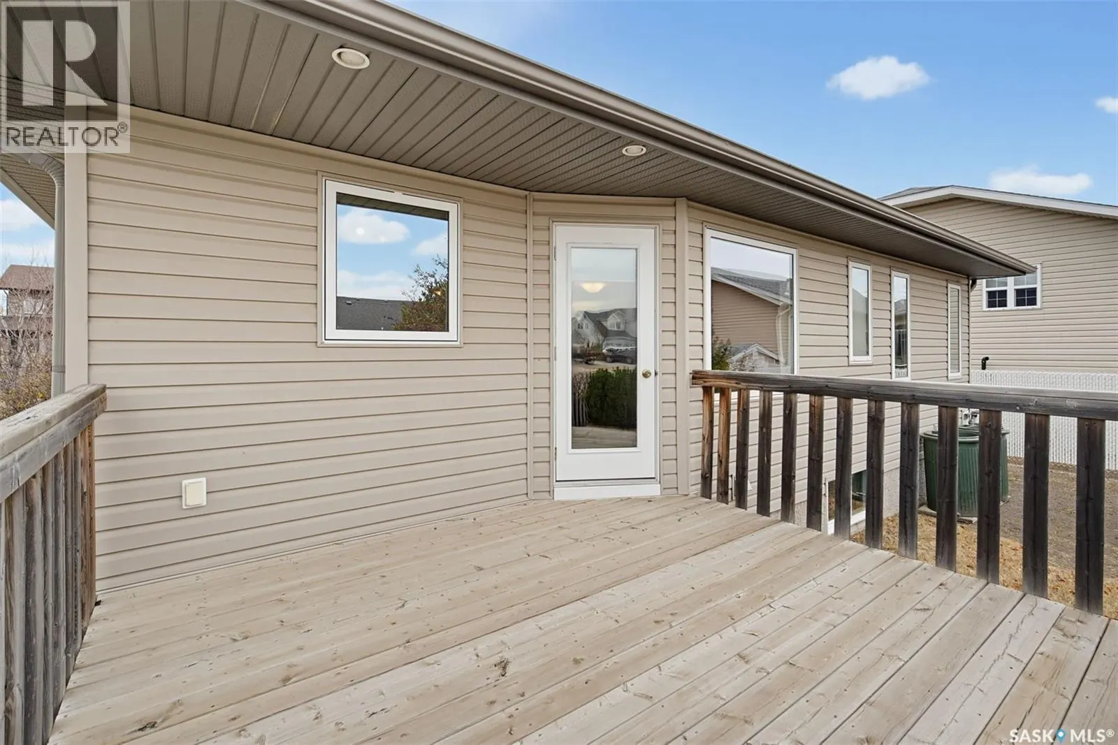 137 Finch PLACE