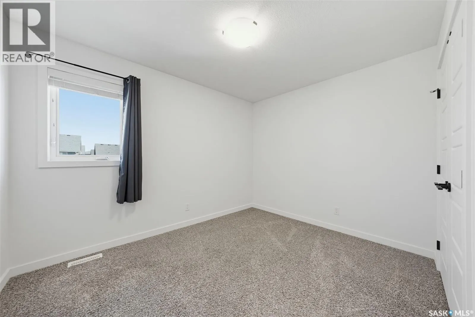 616 McFaull CRESCENT