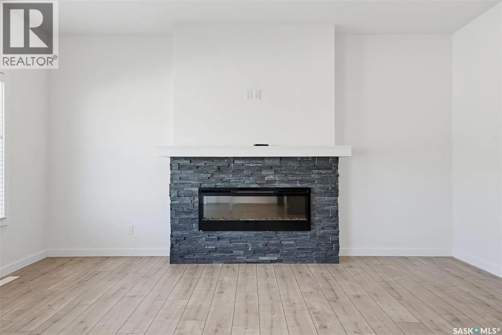 616 McFaull CRESCENT