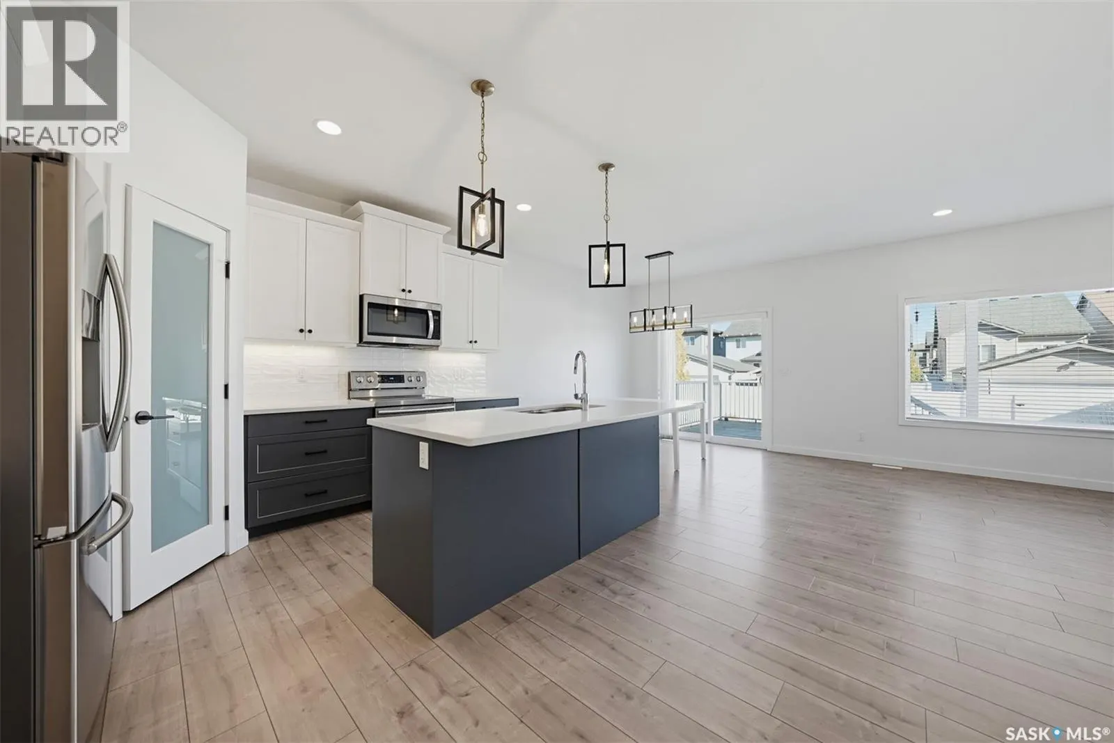 616 McFaull CRESCENT
