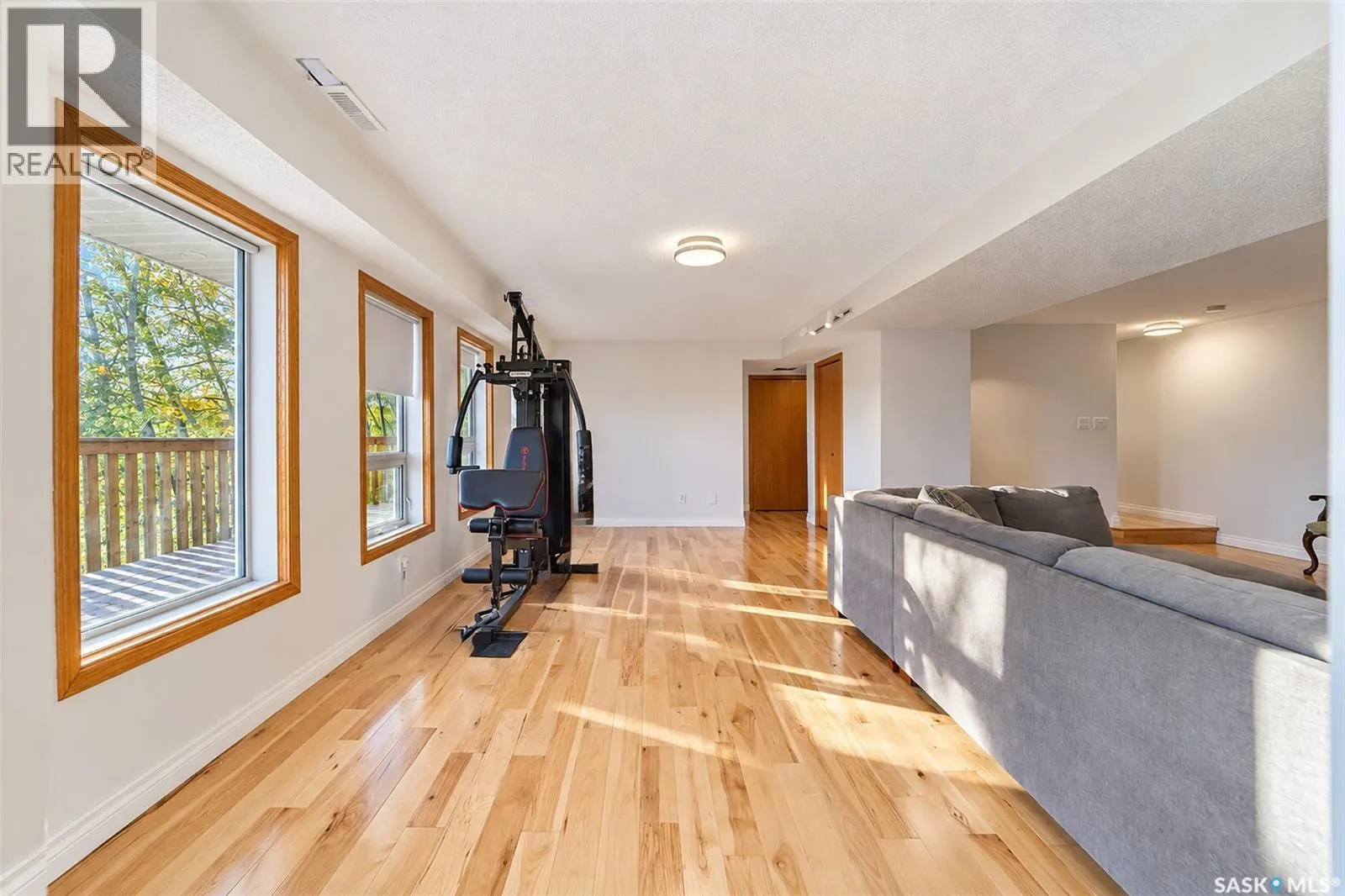 107 Willow ROAD