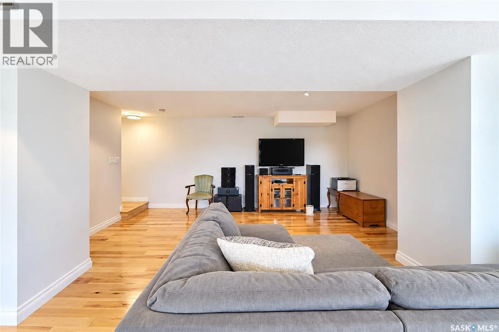107 Willow ROAD