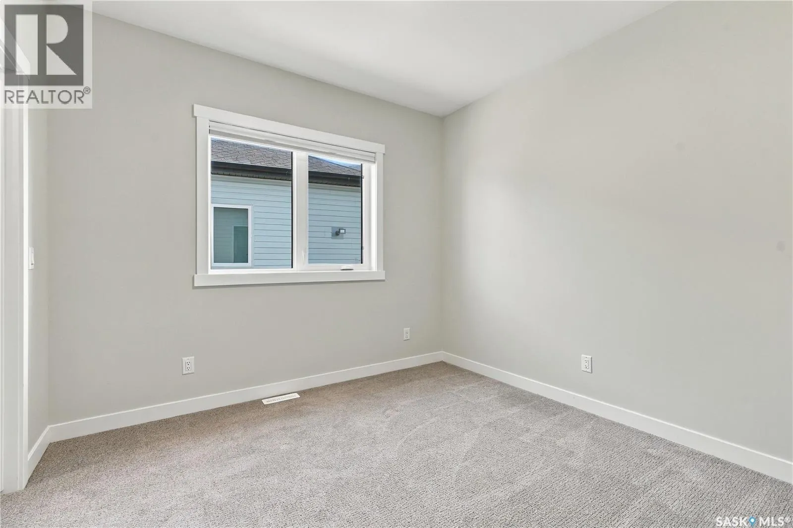 439 Doran CRESCENT