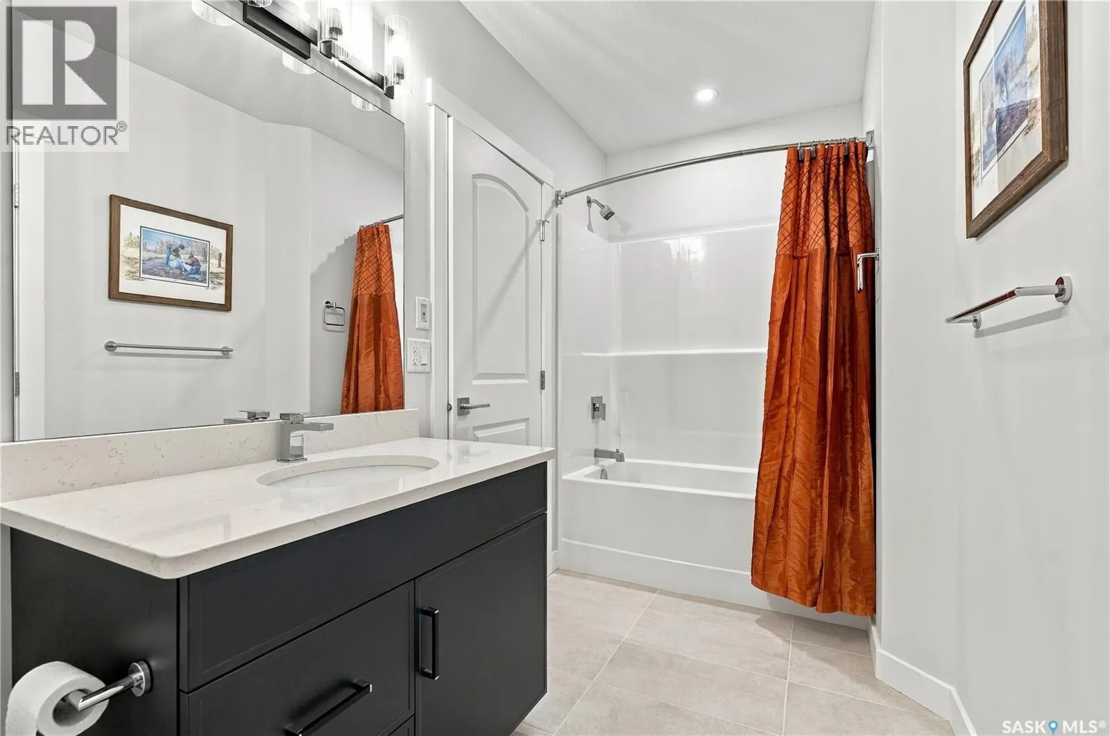 439 Doran CRESCENT