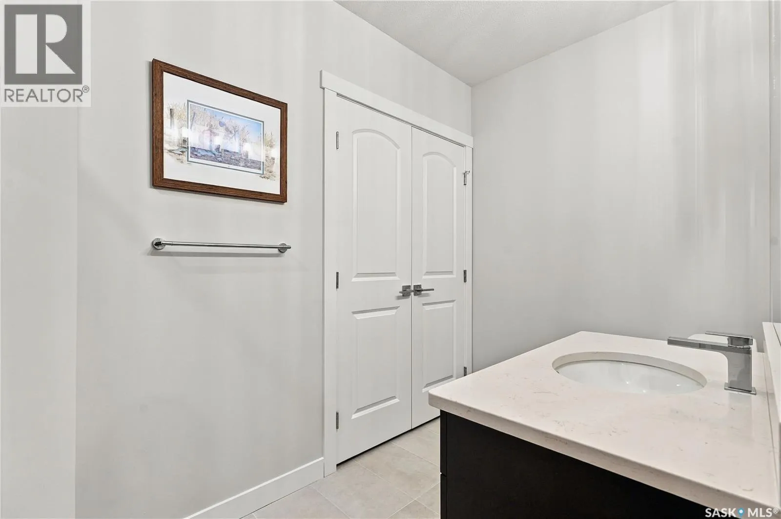 439 Doran CRESCENT
