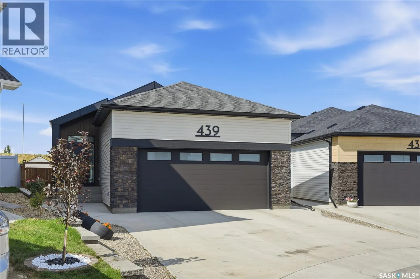 439 Doran CRESCENT