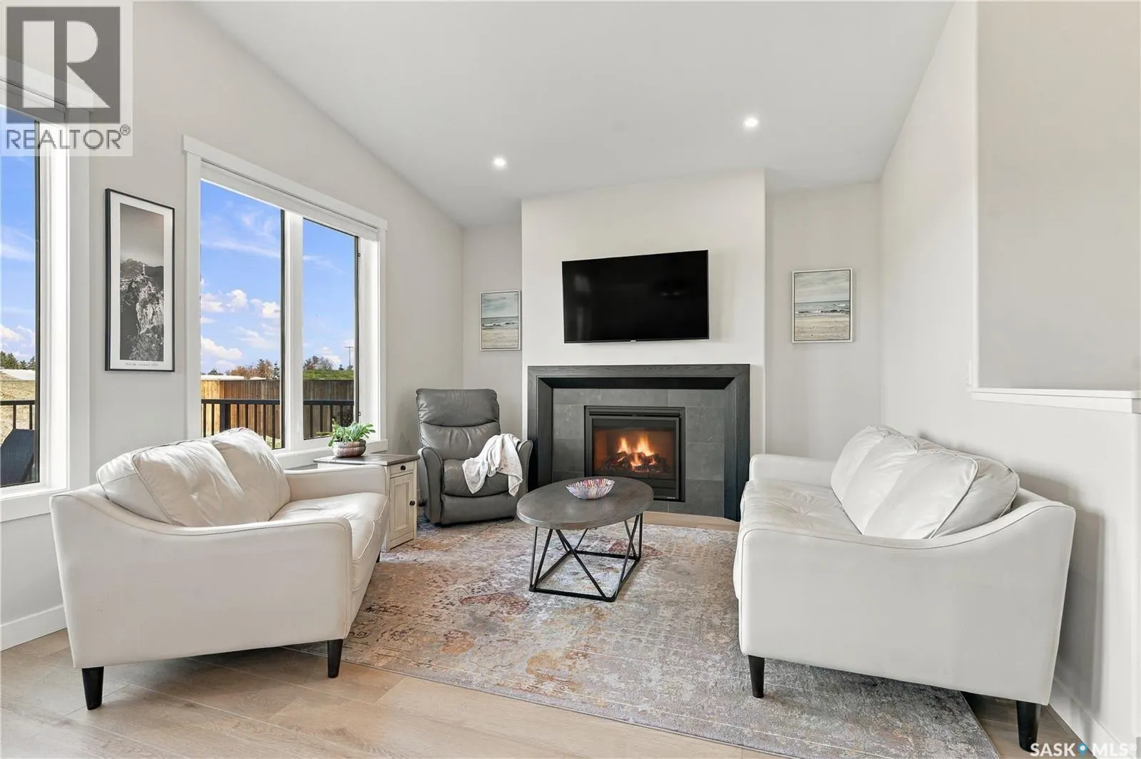 439 Doran CRESCENT