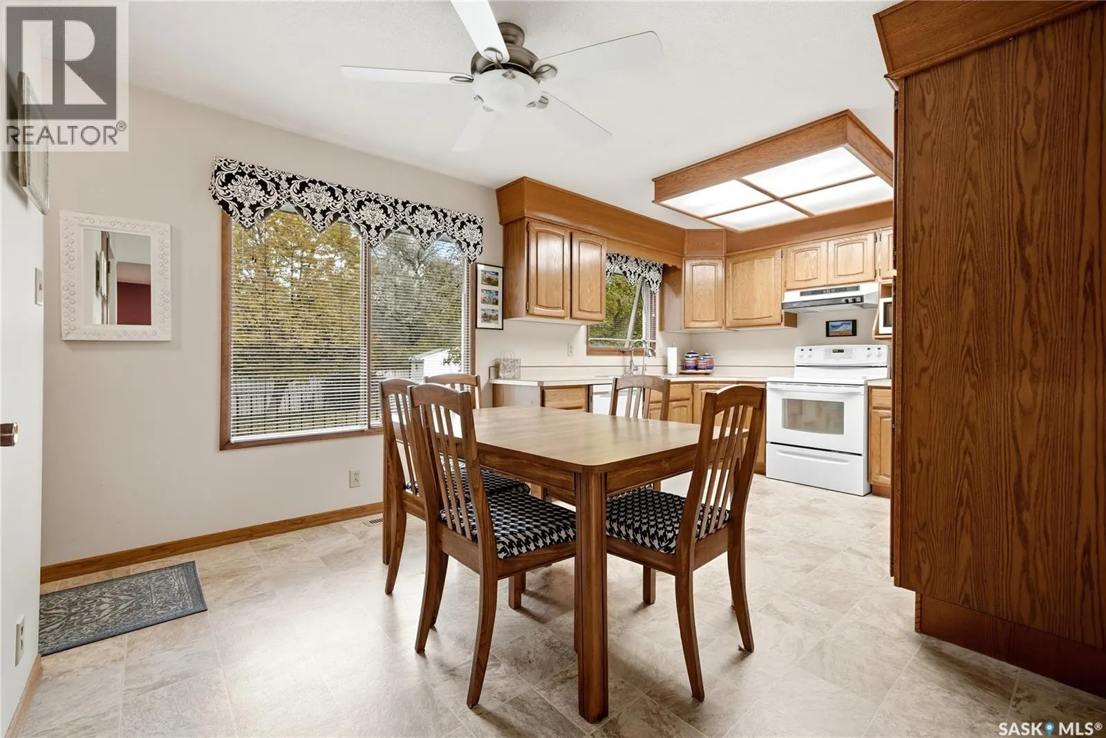 36 ATCHISON CRESCENT
