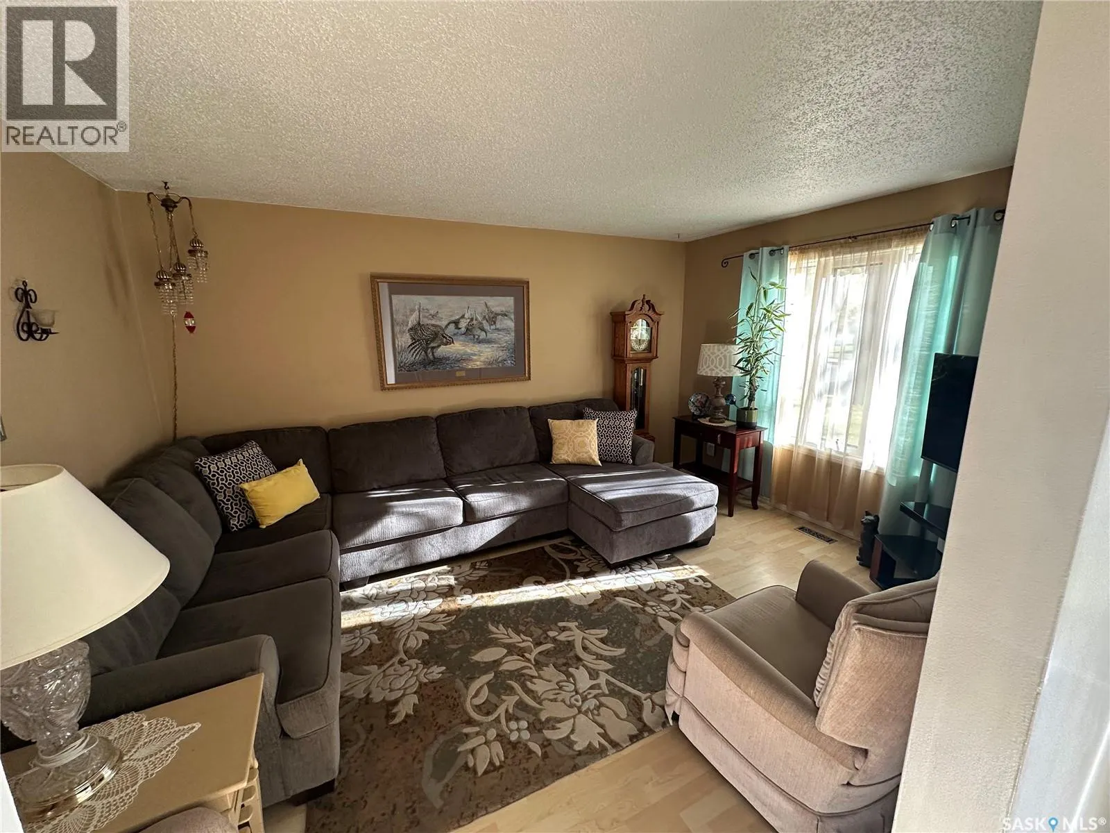 1131 MACKLEM DRIVE