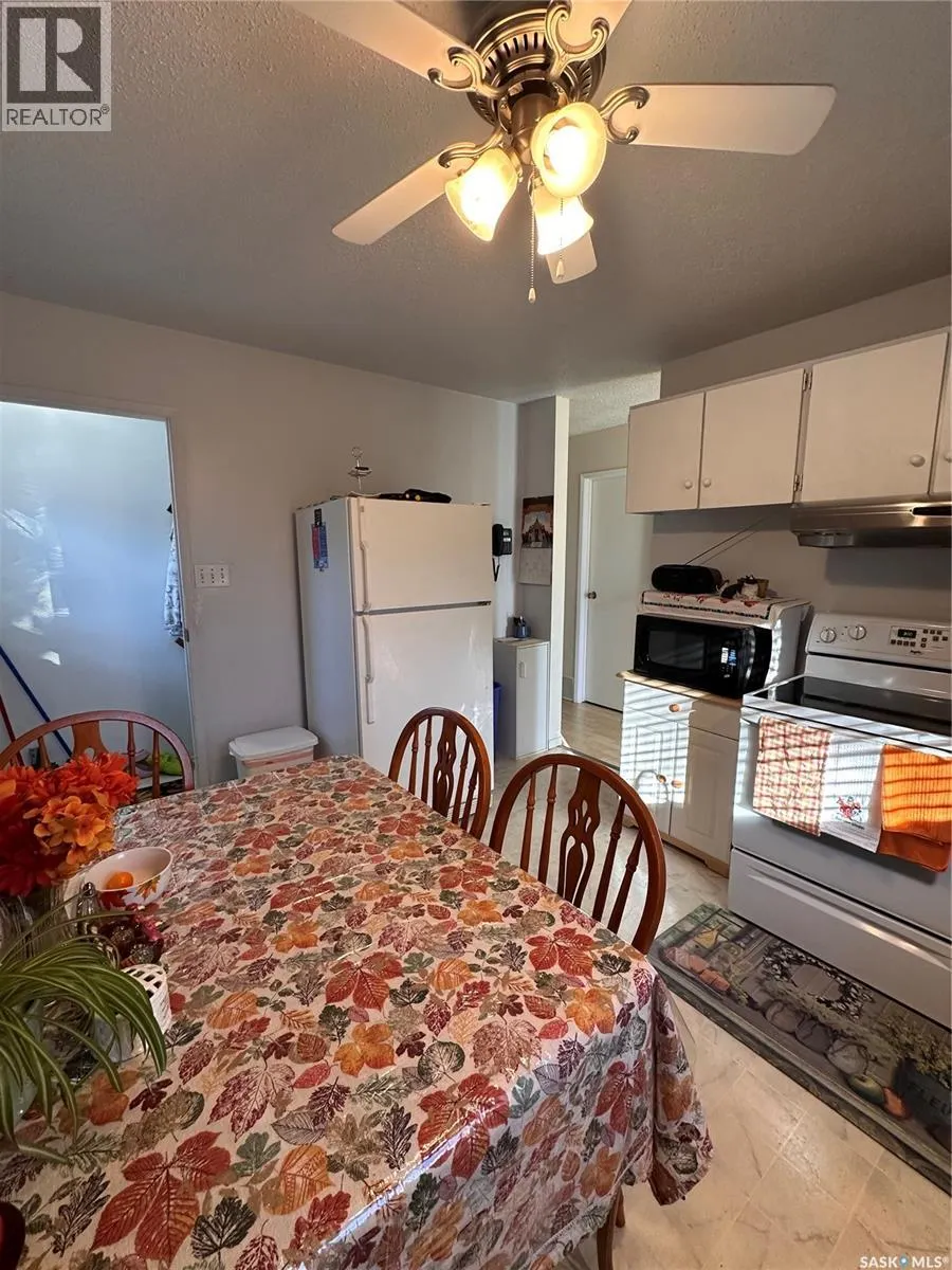 1131 MACKLEM DRIVE