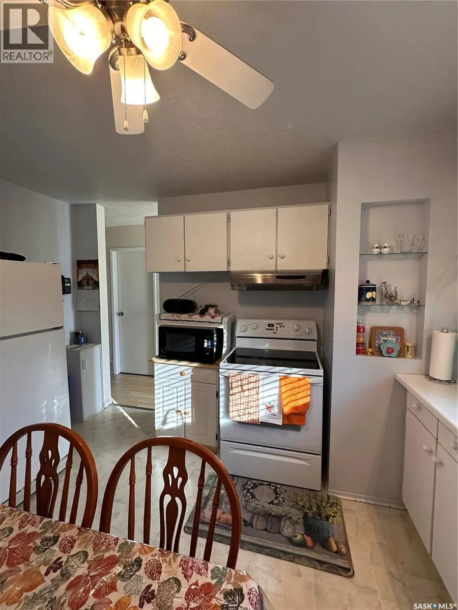 1131 MACKLEM DRIVE