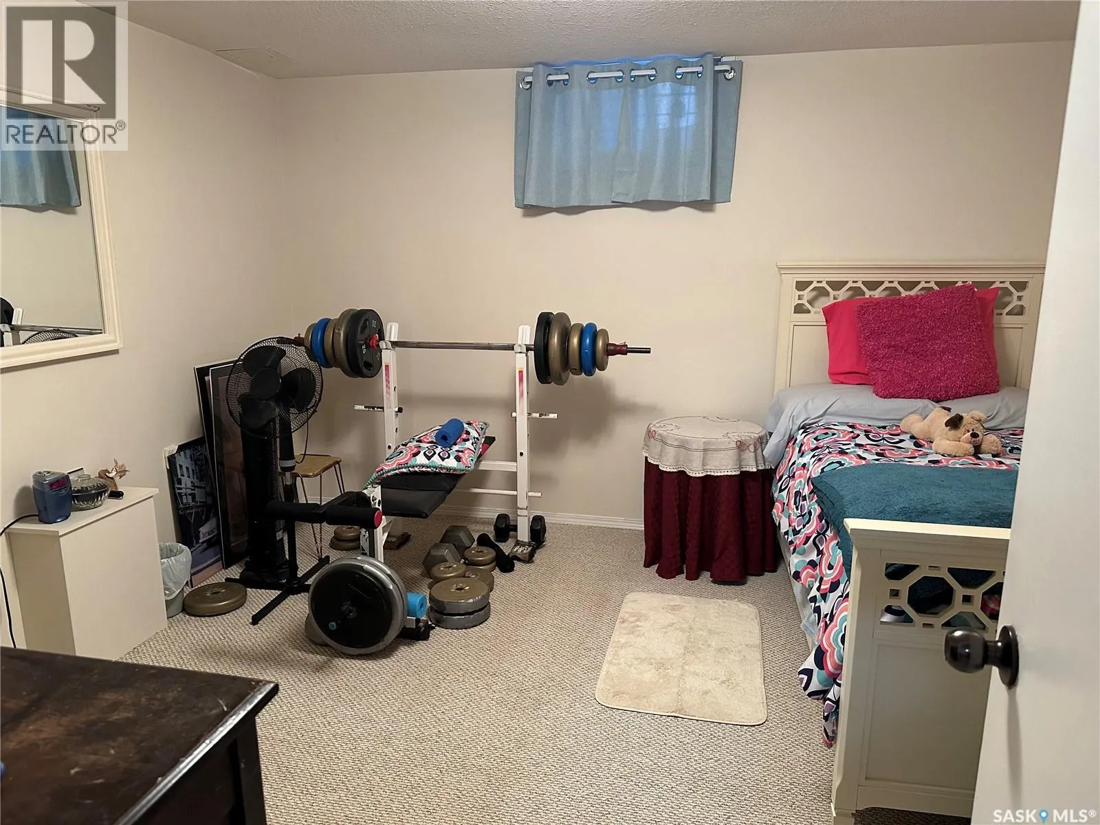 1131 MACKLEM DRIVE