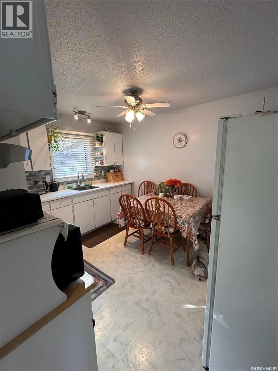1131 MACKLEM DRIVE