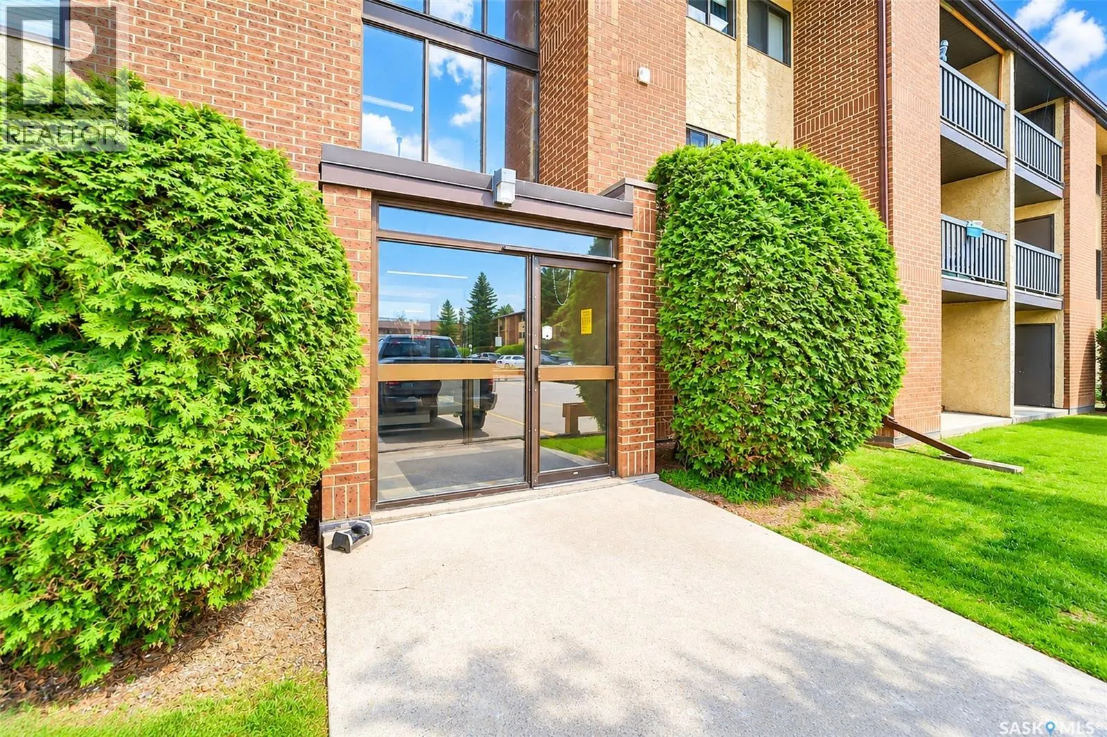 309 315 Tait CRESCENT