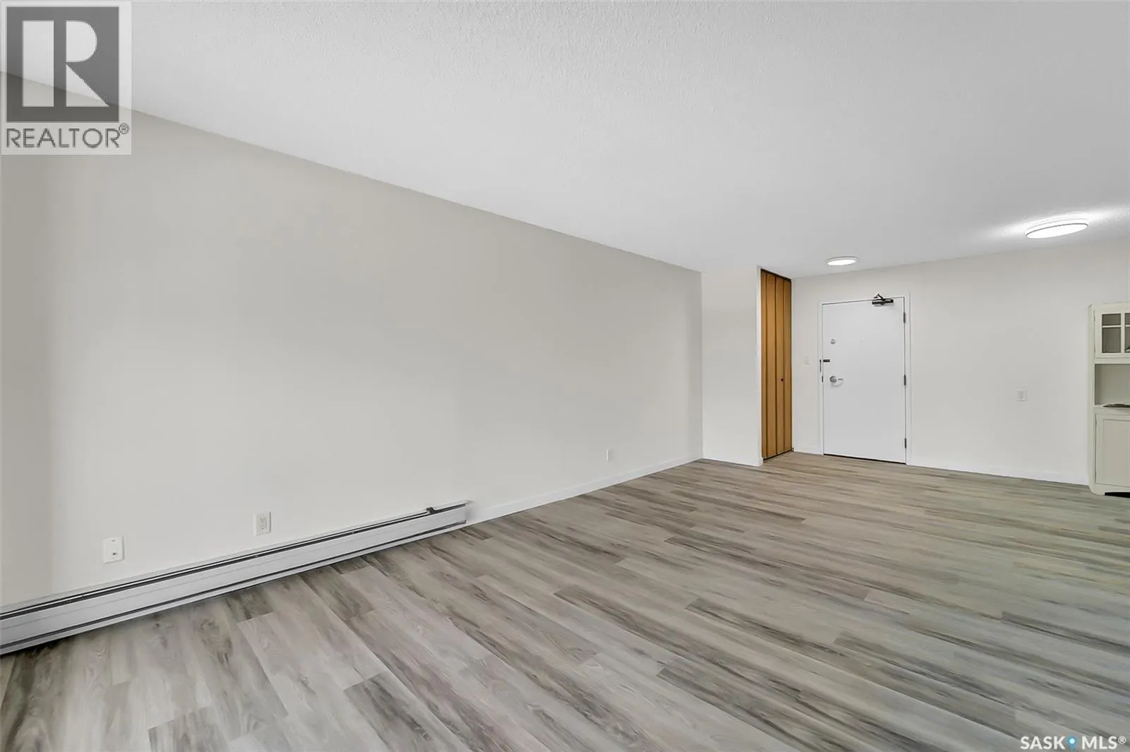 309 315 Tait CRESCENT