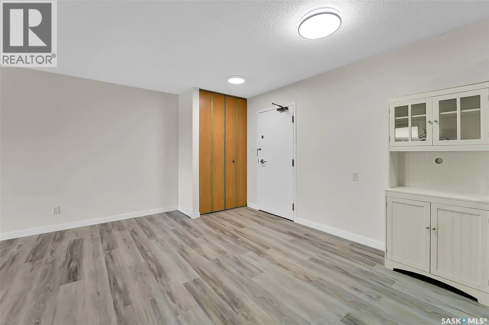 309 315 Tait CRESCENT