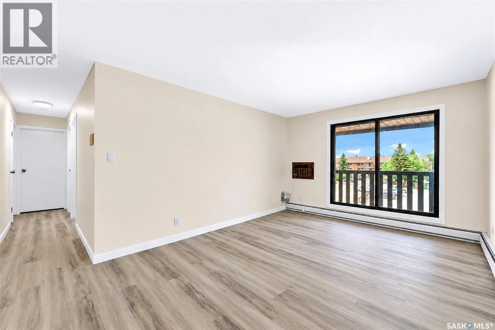 309 315 Tait CRESCENT