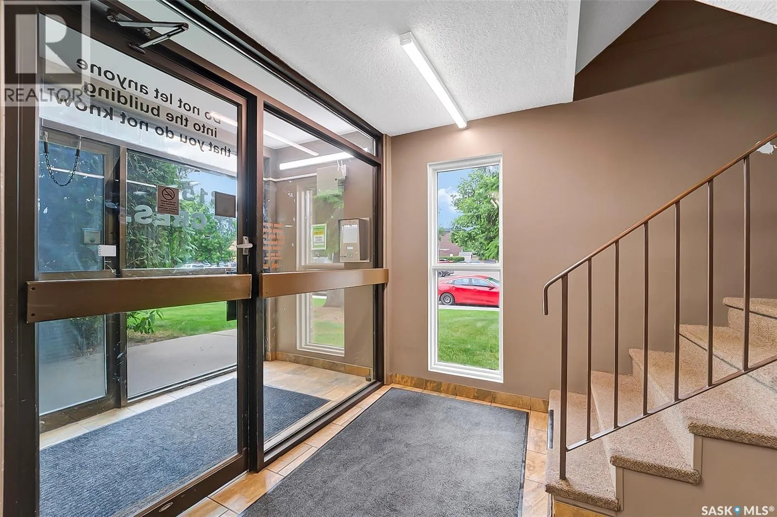 309 315 Tait CRESCENT