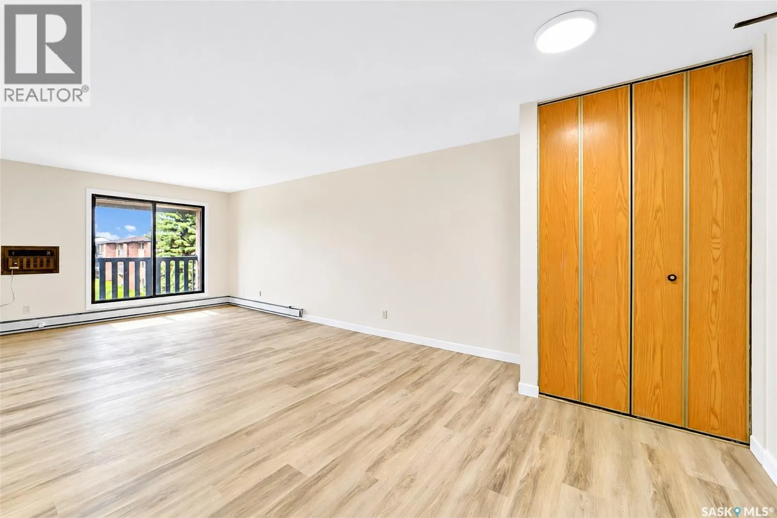 309 315 Tait CRESCENT