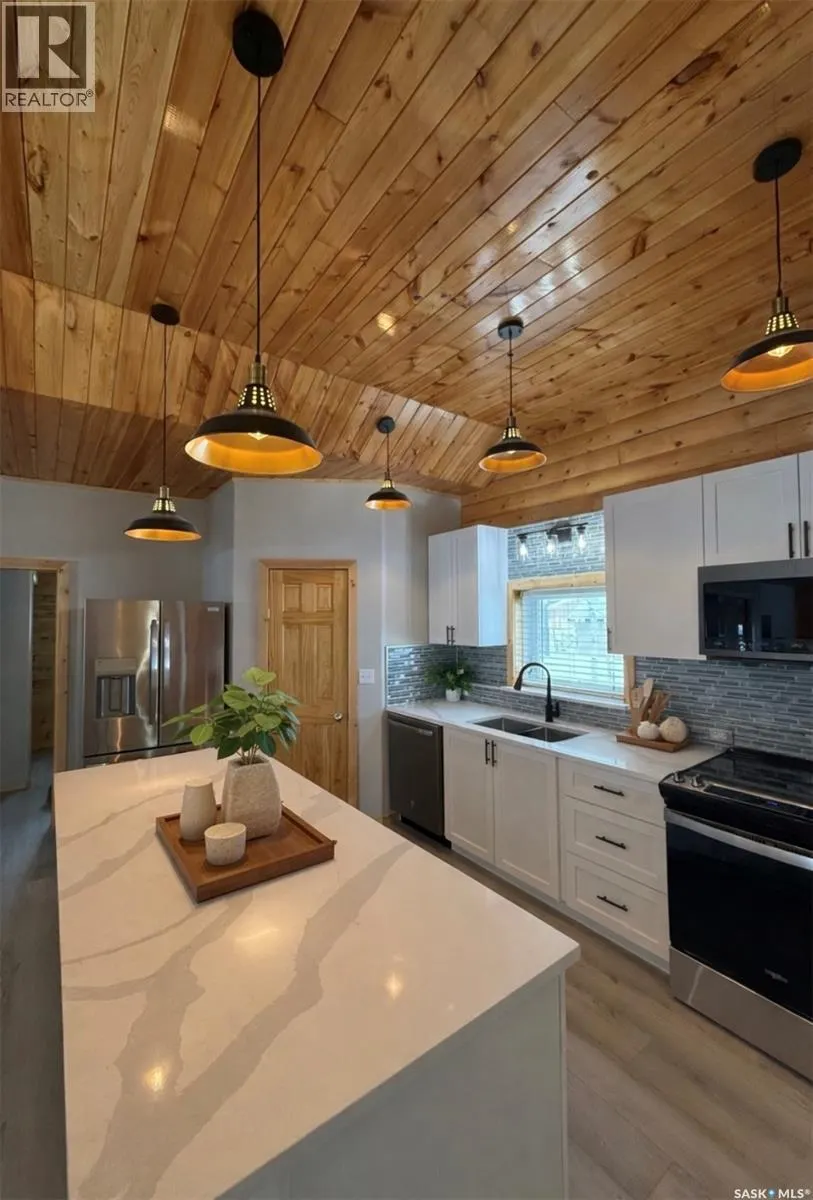 224 Pine DRIVE