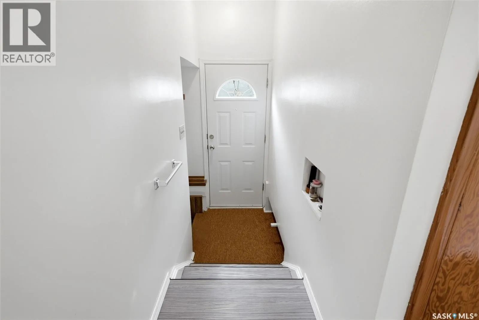 273 Angus STREET