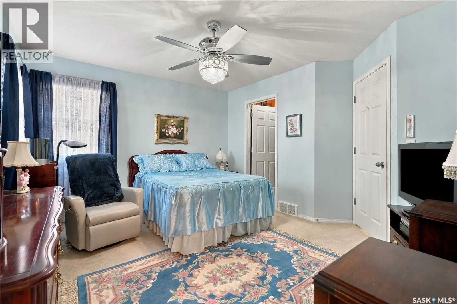 163 Blakeney CRESCENT