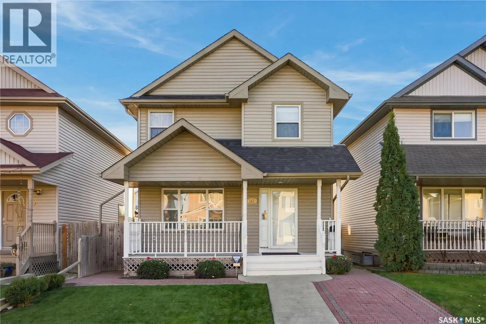 163 Blakeney CRESCENT