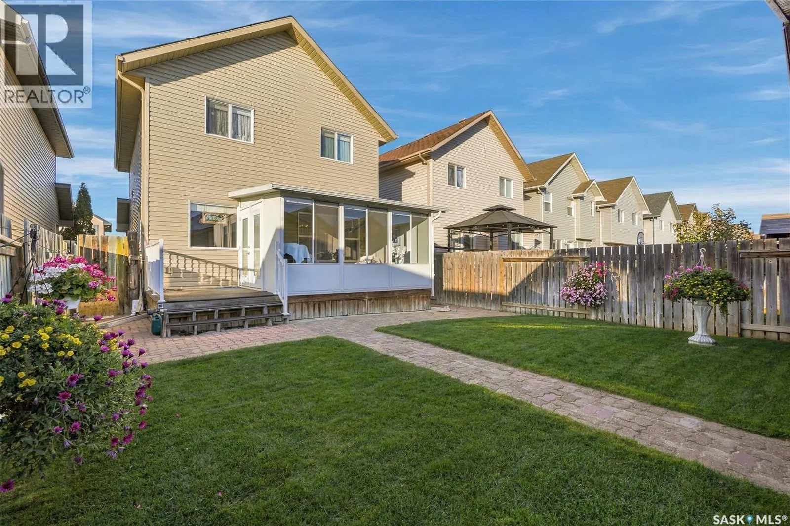 163 Blakeney CRESCENT