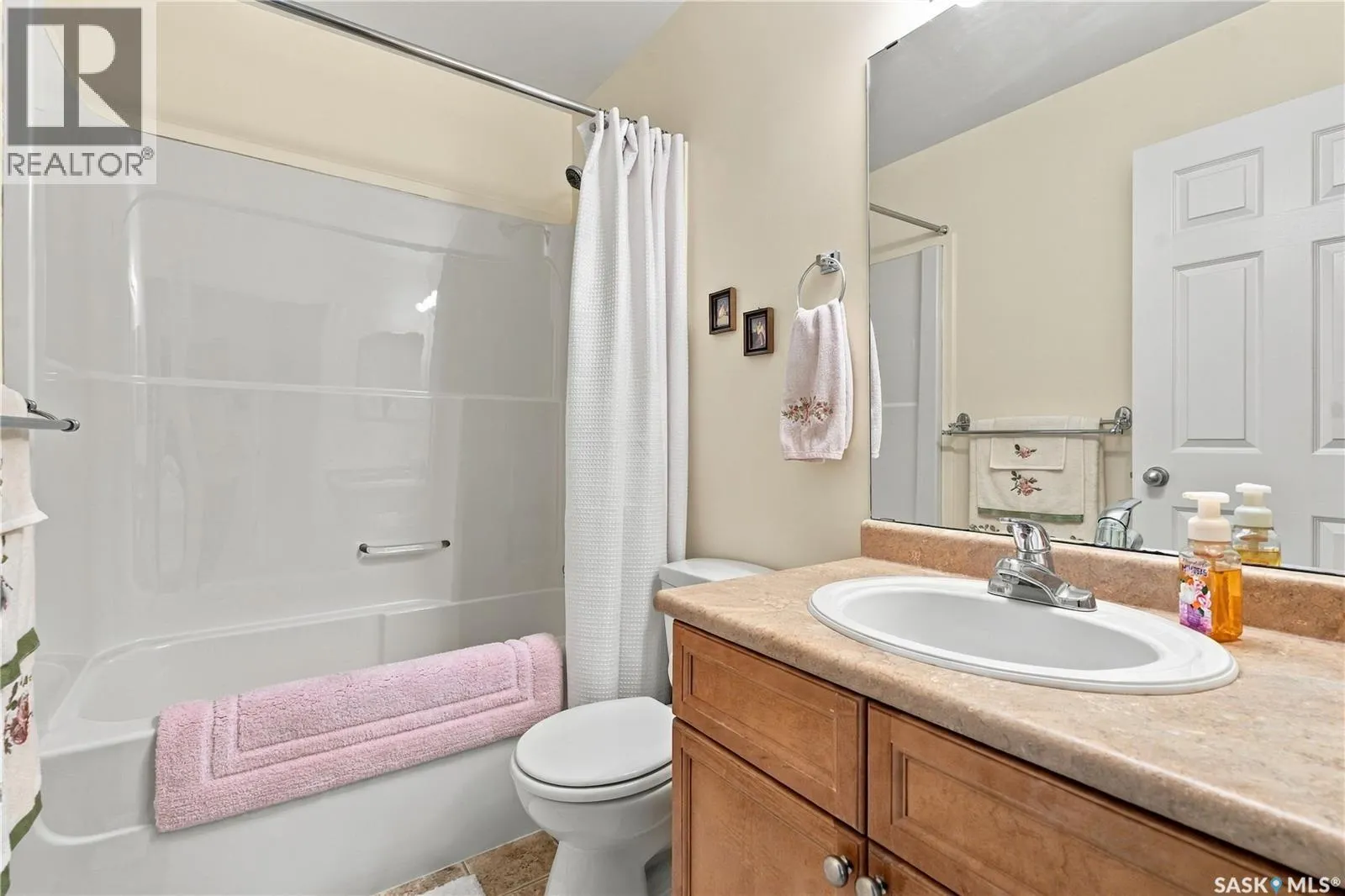 163 Blakeney CRESCENT