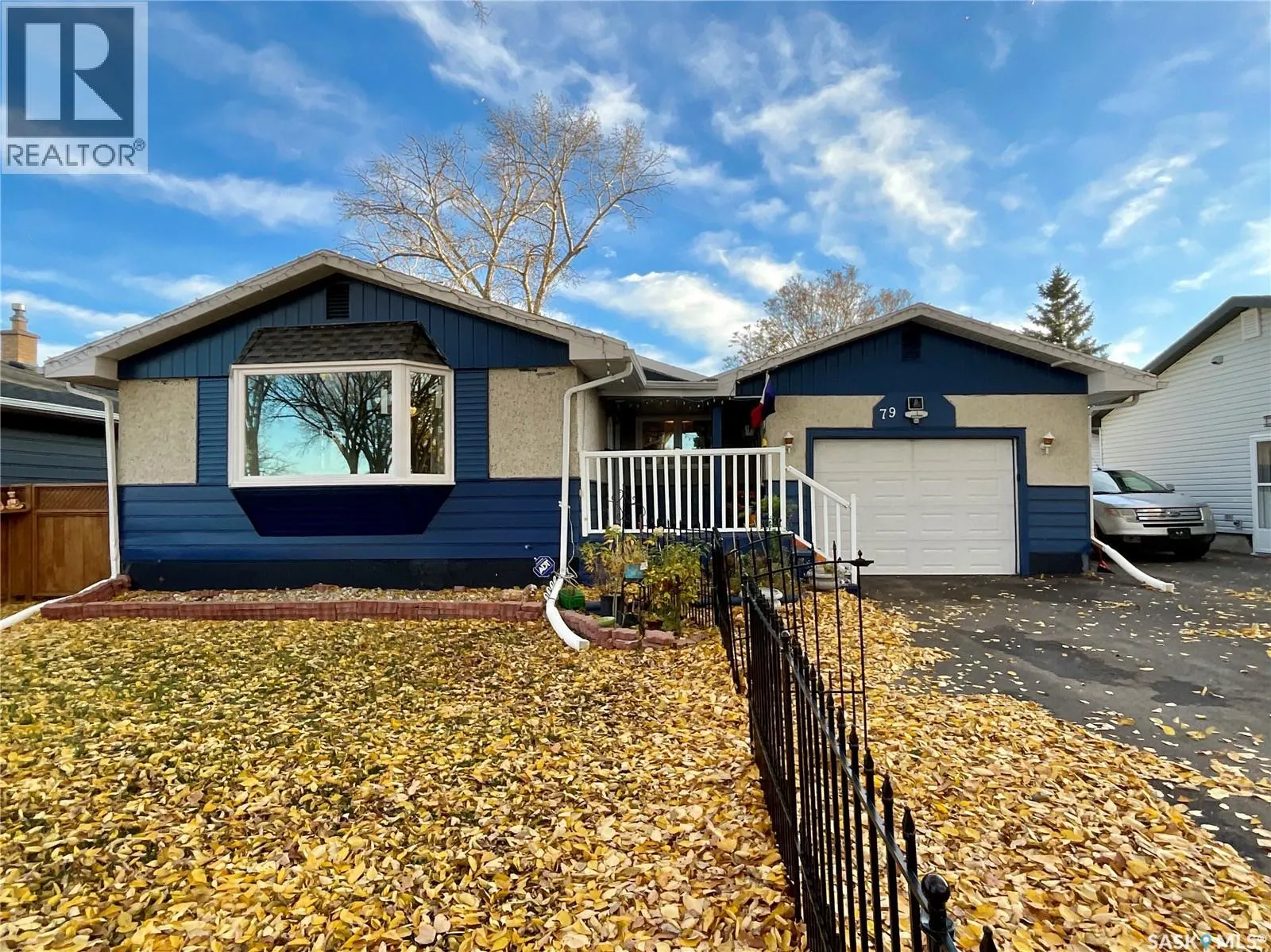 79 CAMERON CRESCENT