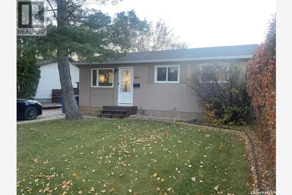 Home for sale: 857 Macklem DRIVE, Saskatoon, SK