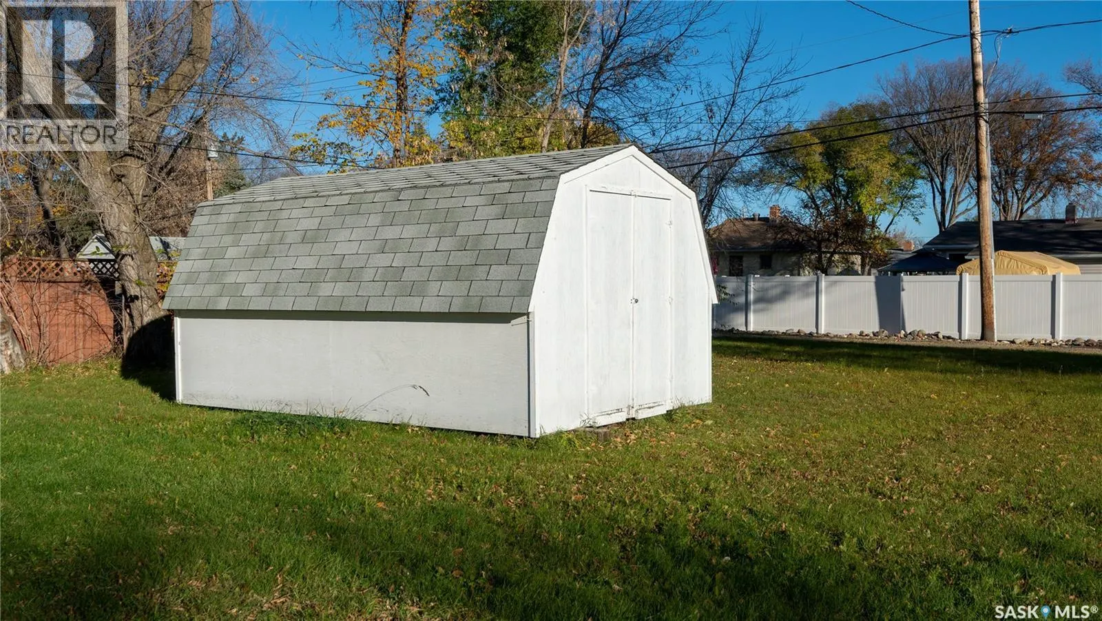 240 6th AVENUE E