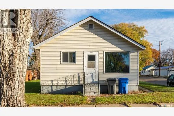 240 6th AVENUE E