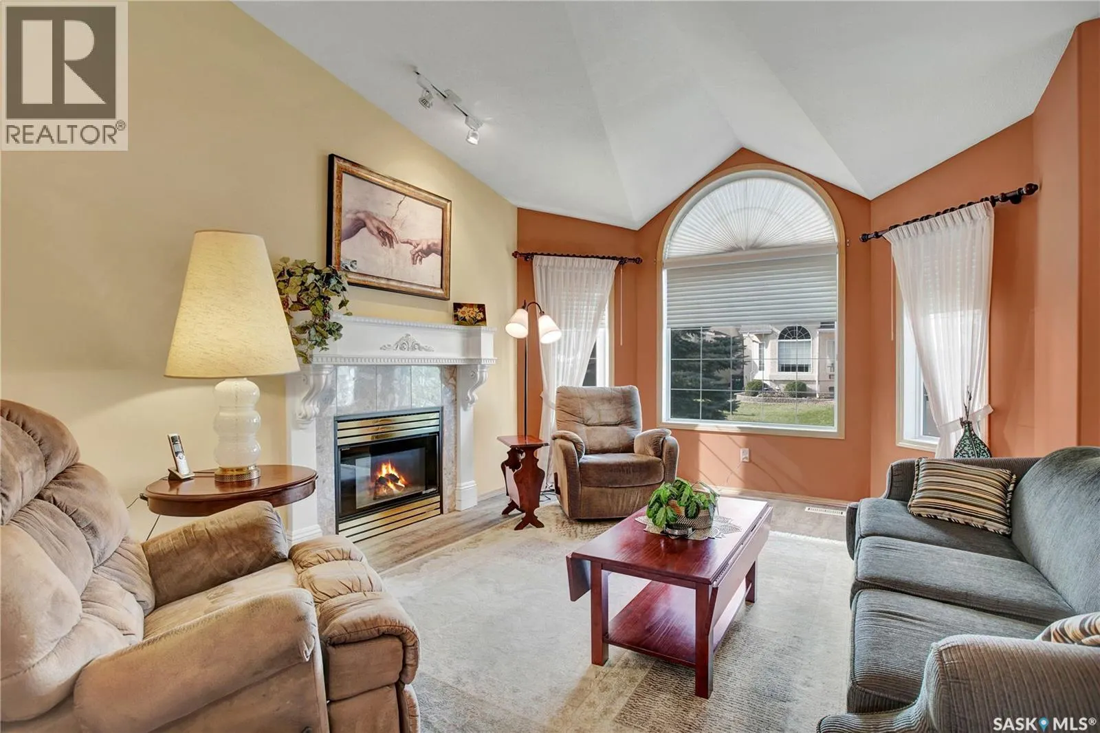 3 135 Pinehouse DRIVE