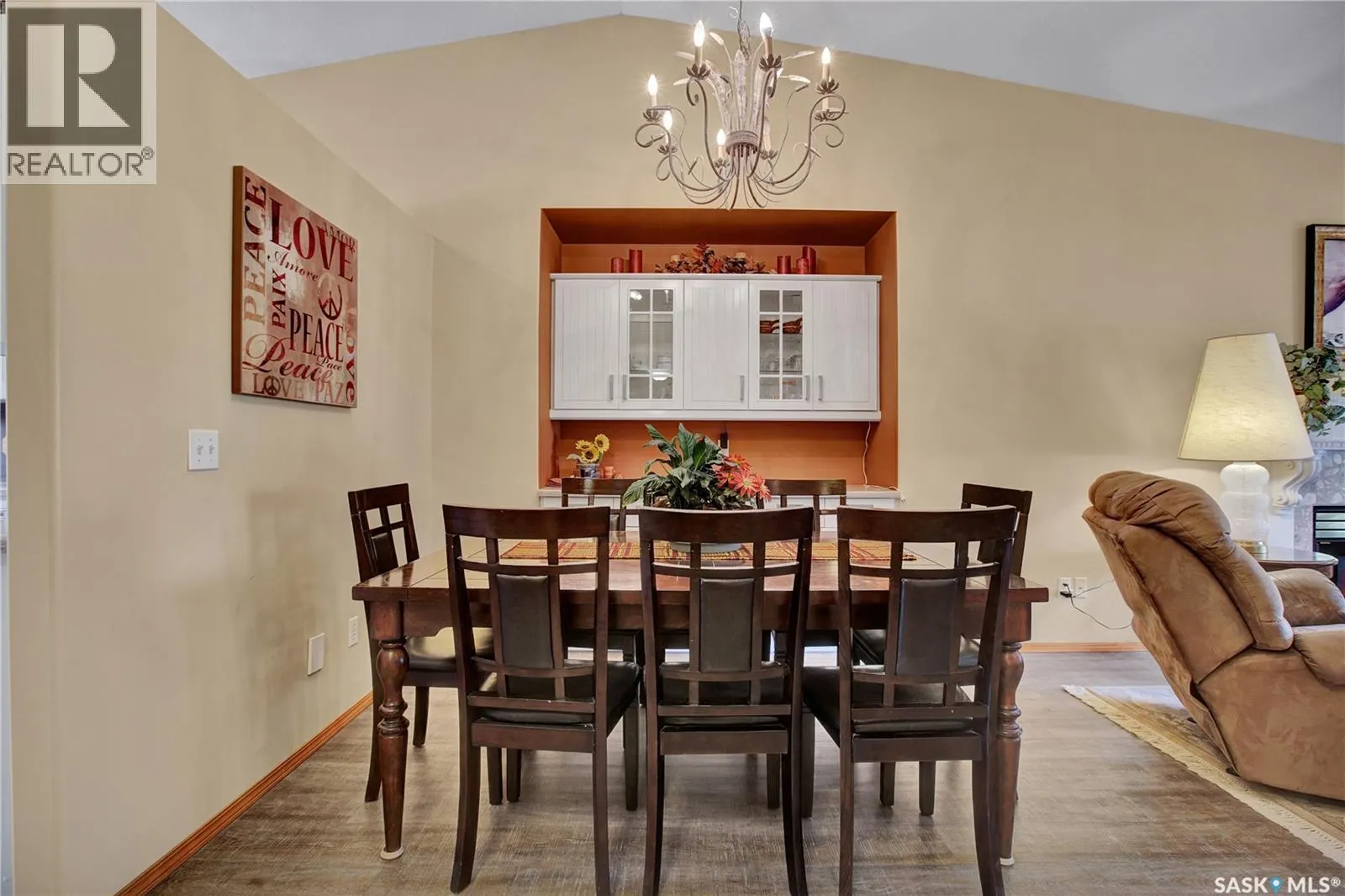 3 135 Pinehouse DRIVE