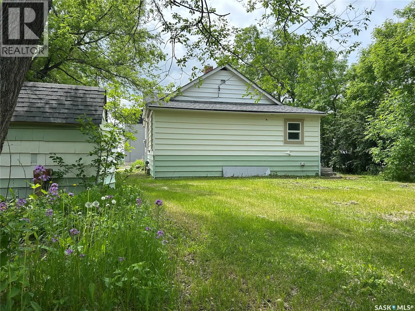 1113 Valley STREET